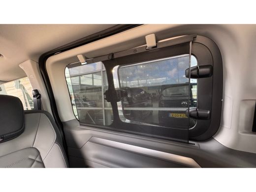 Volkswagen e-Transporter 8 persoons Style 218PK/160kW 64 kWh | Achteruitrijcamera | Airco (automatisch) | Airco separaat a... ActivLease financial lease