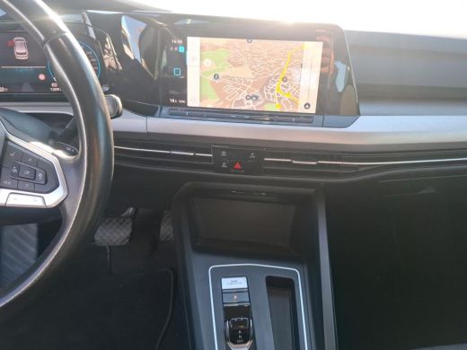 Volkswagen Golf 1.0 eTSI 110pk DSG | Acc | Navi | Camera ActivLease financial lease