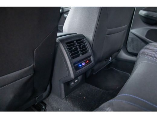 Volkswagen Golf 1.4 eHybrid GTE | Apple Carplay/Android Auto | Keyless | Stuur- Stoelverwarming | Achteruitrijcam... ActivLease financial lease