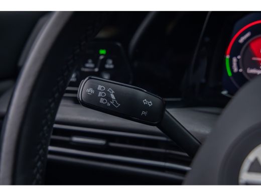 Volkswagen Golf 1.4 eHybrid GTE | Apple Carplay/Android Auto | Keyless | Stuur- Stoelverwarming | Achteruitrijcam... ActivLease financial lease