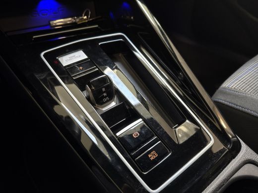 Volkswagen Golf GTE 245PK HYBRID SPORT CARPLAY/ACC/SFEERVERL/STUURVERW. ActivLease financial lease