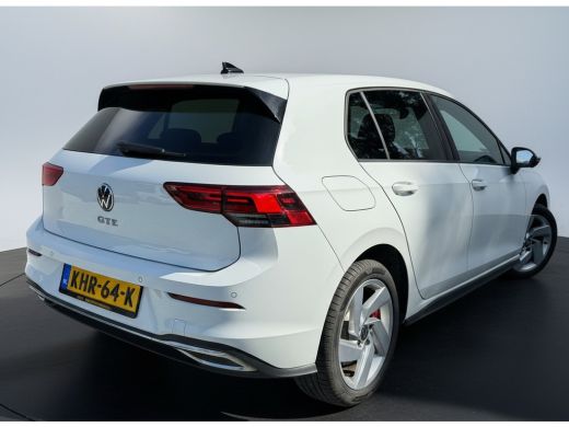 Volkswagen Golf GTE 245PK HYBRID SPORT CARPLAY/ACC/SFEERVERL/STUURVERW. ActivLease financial lease