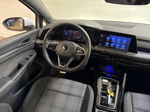 Volkswagen Golf GTE 245PK HYBRID SPORT CARPLAY/ACC/SFEERVERL/STUURVERW. ActivLease financial lease