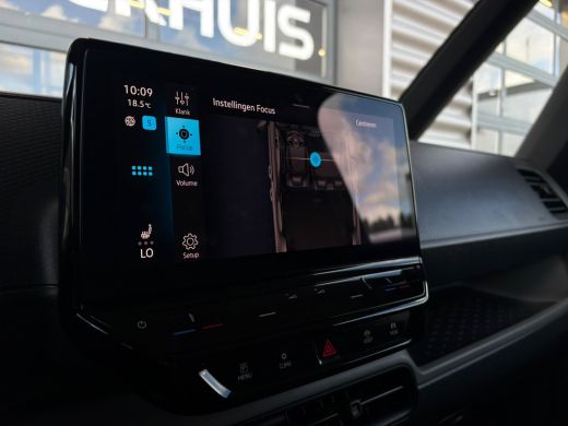 Volkswagen ID. Buzz Cargo Cargo 77 KWH 204 pk | Cruise control | Apple Carplay | Stoelverwarming | ActivLease financial lease