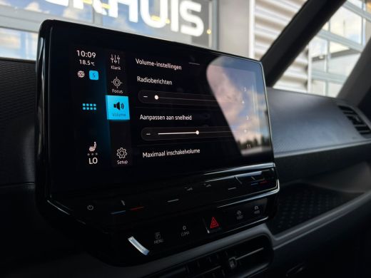 Volkswagen ID. Buzz Cargo Cargo 77 KWH 204 pk | Cruise control | Apple Carplay | Stoelverwarming | ActivLease financial lease
