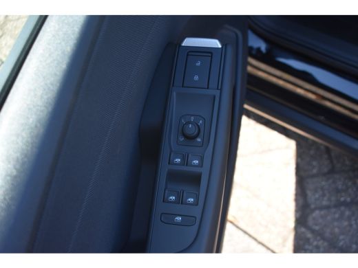Volkswagen ID. Polo Life First Edition | Airconditioning automatisch, 2-zone (Climatronic) | Automatische afstandsreg... ActivLease financial lease