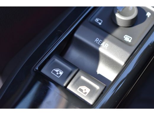 Volkswagen ID.3 58KWH 204PK PRO | PANORAMA DAK | CAMERA | ELEKT.STOEL | STOELVERW. | MASSAGE | APP. CONNECT | NAV... ActivLease financial lease