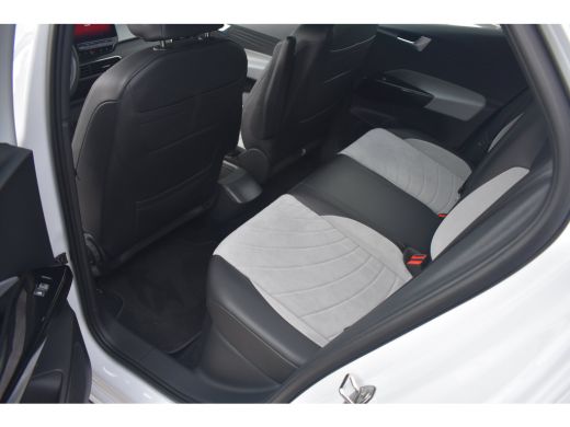 Volkswagen ID.3 Pro S 204PK 77 kWh | ACC | Navigatie | Apple Carplay & Android Auto | Warmtepomp | Multimedia pak... ActivLease financial lease