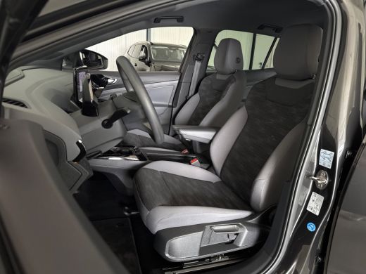 Volkswagen ID.4 Pure 52 kWh 150pk NAVI/CARPLAY/IQ.LIGHT ActivLease financial lease