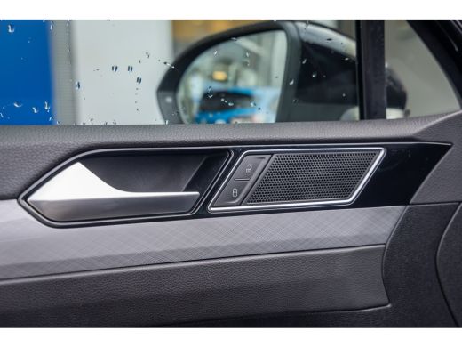 Volkswagen Passat Variant 1.4 TSI PHEV GTE Business | ACC | Stoelverwarming | Camera | LED Matrix | 17'' | | Achter... ActivLease financial lease