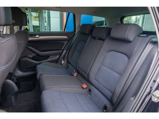 Volkswagen Passat Variant 1.4 TSI PHEV GTE Business | ACC | Stoelverwarming | Camera | LED Matrix | 17'' | | Achter... ActivLease financial lease