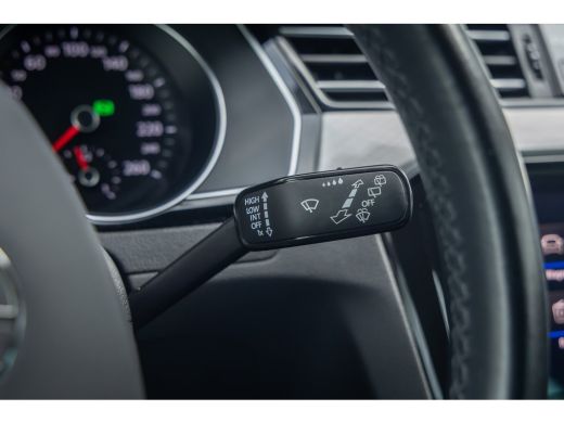 Volkswagen Passat Variant 1.4 TSI PHEV GTE Business | ACC | Stoelverwarming | Camera | LED Matrix | 17'' | | Achter... ActivLease financial lease