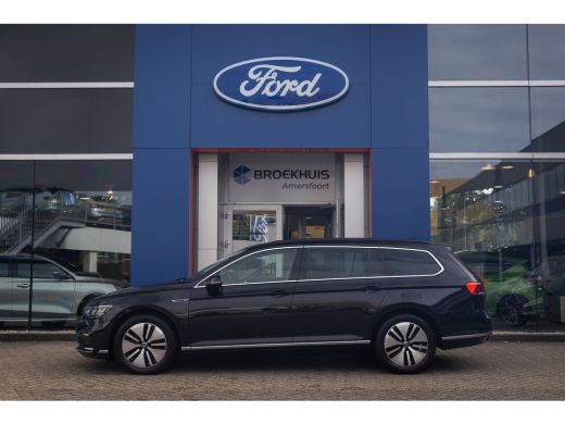 Volkswagen Passat Variant 1.4 TSI PHEV GTE Business | ACC | Stoelverwarming | Camera | LED Matrix | 17'' | | Achter... ActivLease financial lease