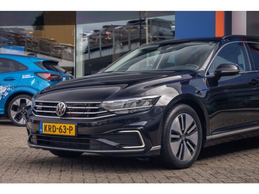 Volkswagen Passat Variant 1.4 TSI PHEV GTE Business | ACC | Stoelverwarming | Camera | LED Matrix | 17'' | | Achter... ActivLease financial lease