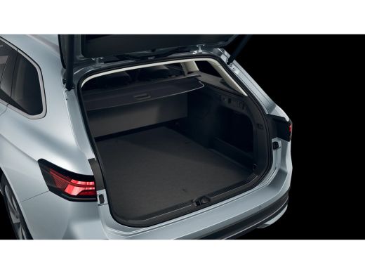 Volkswagen Passat Variant 1.5 eHybrid Business | Trekhaak | DCC | A.cam | ACC | ActivLease financial lease