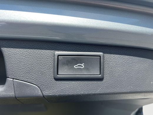 Volkswagen Passat Variant 1.5 eHybrid Business | Trekhaak | DCC | A.cam | ACC | PHEV | ActivLease financial lease