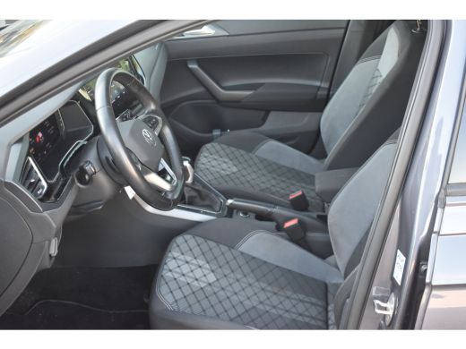 Volkswagen Polo 1.0 TSI 95PK DSG-7 R-Line | PANORAMADAK | TREKHAAK | 17 INCH | CAMERA | MATRIX LED | APP CONNECT ... ActivLease financial lease