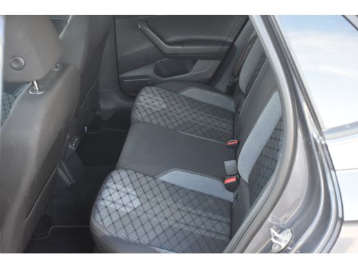 Volkswagen Polo 1.0 TSI 95PK DSG-7 R-Line | PANORAMADAK | TREKHAAK | 17 INCH | CAMERA | MATRIX LED | APP CONNECT ... ActivLease financial lease
