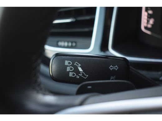 Volkswagen Polo 1.0 TSI 95PK DSG-7 R-Line | PANORAMADAK | TREKHAAK | 17 INCH | CAMERA | MATRIX LED | APP CONNECT ... ActivLease financial lease