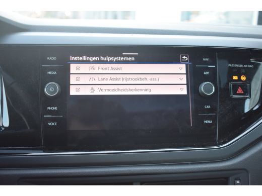Volkswagen Polo 1.0 TSI 95PK DSG-7 R-Line | PANORAMADAK | TREKHAAK | 17 INCH | CAMERA | MATRIX LED | APP CONNECT ... ActivLease financial lease