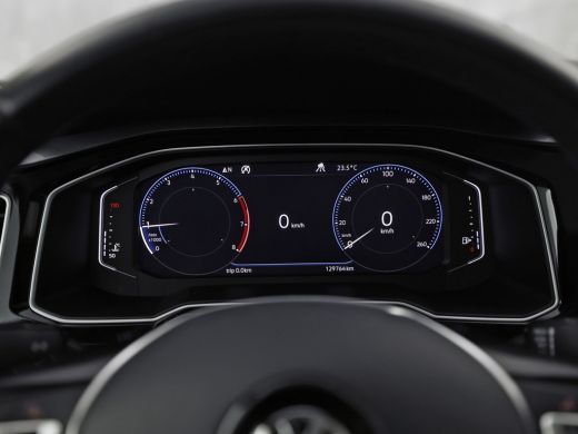 Volkswagen Polo 1.0 TSI Highline (SCHUIFDAK, APPLE CARPLAY, VITRUAL COCKPIT, ACC, LM VELGEN, CAMERA, NIEUWE APK, ... ActivLease financial lease