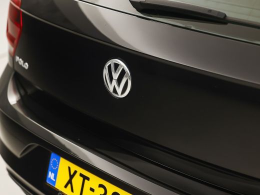 Volkswagen Polo 1.0 TSI Highline (SCHUIFDAK, APPLE CARPLAY, VITRUAL COCKPIT, ACC, LM VELGEN, CAMERA, NIEUWE APK, ... ActivLease financial lease