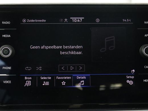Volkswagen T-Roc 1.5 TSI Life Business | Stoelverwarming | Camera | Virtual Cockpit | Carplay | Full LED | Adaptiv... ActivLease financial lease