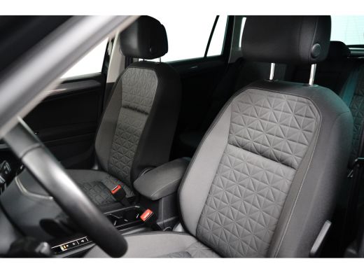 Volkswagen Tiguan 1.4 TSI DSG-6 245PK Life Edition | NAVIGATIE | CAMERA | AUTO A. KLEP | STOEL + STUURVERW. | APP. ... ActivLease financial lease