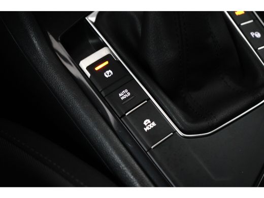 Volkswagen Tiguan 1.4 TSI DSG-6 245PK Life Edition | NAVIGATIE | CAMERA | AUTO A. KLEP | STOEL + STUURVERW. | APP. ... ActivLease financial lease