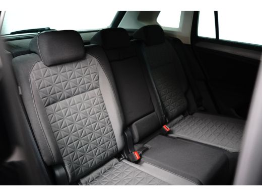 Volkswagen Tiguan 1.4 TSI DSG-6 245PK Life Edition | NAVIGATIE | CAMERA | AUTO A. KLEP | STOEL + STUURVERW. | APP. ... ActivLease financial lease