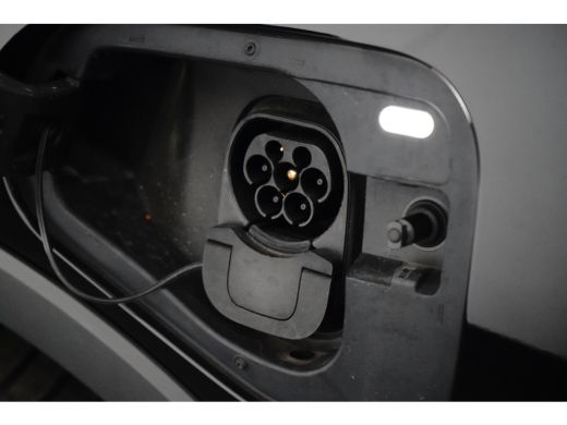 Volkswagen Tiguan 1.5 TSI eHybrid 204PK DSG-6 Elegance | PANORAMADAK | CAMERA | ELEKTR. A. KLEP | HUD | MASSAGESTOE... ActivLease financial lease