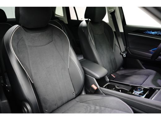 Volkswagen Tiguan 1.5 TSI eHybrid 204PK DSG-6 Elegance | PANORAMADAK | CAMERA | ELEKTR. A. KLEP | HUD | MASSAGESTOE... ActivLease financial lease