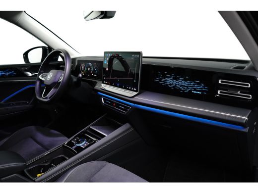 Volkswagen Tiguan 1.5 TSI eHybrid 204PK DSG-6 Elegance | PANORAMADAK | CAMERA | ELEKTR. A. KLEP | HUD | MASSAGESTOE... ActivLease financial lease