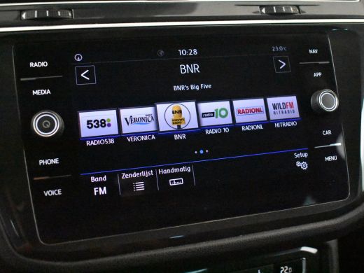 Volkswagen Tiguan 2.0 TDI Comfortline 150PK | Trekhaak | Stoelverwarming | Cruise control adapt | Climate control |... ActivLease financial lease