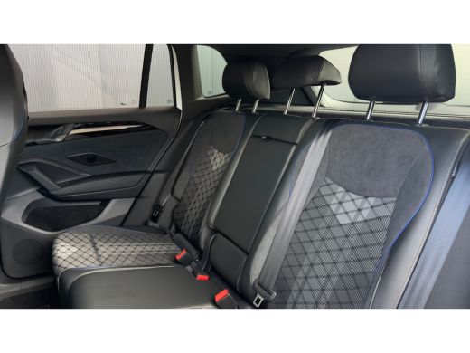 Volkswagen Tiguan R-Line Edition - eHybrid | 'App-Connect' draadloze smartphone integratie | Automatische afstandsr... ActivLease financial lease