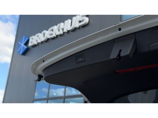 Volkswagen Tiguan R-Line Edition - eHybrid | 'App-Connect' draadloze smartphone integratie | Automatische afstandsr... ActivLease financial lease