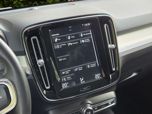 Volvo  XC40 1.5 T5 Recharge Business Pro | Camera | Keyless | Navigatie | 18" Velgen ActivLease financial lease