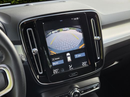 Volvo  XC40 1.5 T5 Recharge Business Pro | Camera | Keyless | Navigatie | 18" Velgen ActivLease financial lease