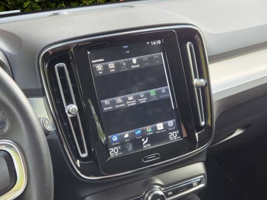 Volvo  XC40 1.5 T5 Recharge Business Pro | Camera | Keyless | Navigatie | 18" Velgen ActivLease financial lease