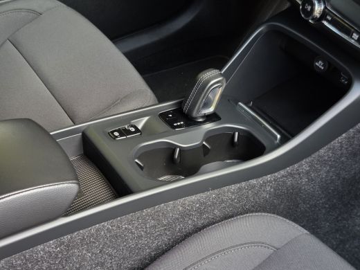 Volvo  XC40 1.5 T5 Recharge Business Pro | Camera | Keyless | Navigatie | 18" Velgen ActivLease financial lease