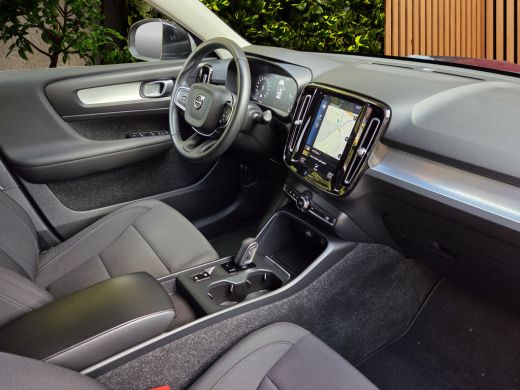 Volvo  XC40 1.5 T5 Recharge Business Pro | Camera | Keyless | Navigatie | 18" Velgen ActivLease financial lease
