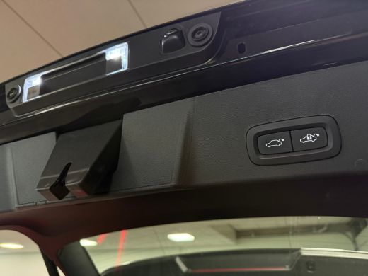 Volvo  XC40 Recharge Plus | 96% SoH | Parkeercamera | All-season banden | Stoel en Stuurwielverwarming | 19 I... ActivLease financial lease