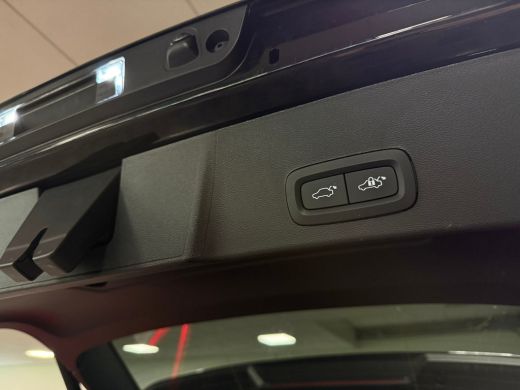 Volvo  XC40 T4 Recharge Plus Bright | Trekhaak | Harman Kardon | All Season banden | Bestuurdersstoel elektri... ActivLease financial lease