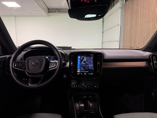 Volvo  XC40 T4 Recharge Plus Bright | Trekhaak | Harman Kardon | All Season banden | Bestuurdersstoel elektri... ActivLease financial lease