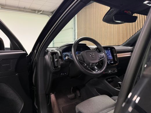 Volvo  XC40 T4 Recharge Plus Bright | Trekhaak | Harman Kardon | All Season banden | Bestuurdersstoel elektri... ActivLease financial lease