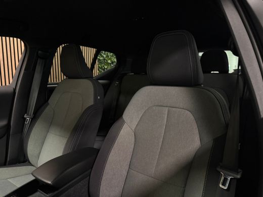Volvo  XC40 T4 Recharge Plus Bright | Trekhaak | Harman Kardon | All Season banden | Bestuurdersstoel elektri... ActivLease financial lease