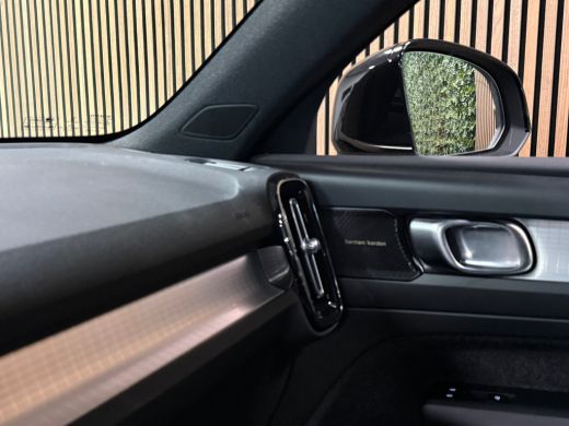 Volvo  XC40 T4 Recharge Plus Bright | Trekhaak | Harman Kardon | All Season banden | Bestuurdersstoel elektri... ActivLease financial lease