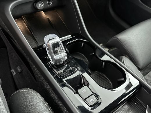 Volvo  XC40 T5 Inscription | 19" | Elektr. verst. Stoelen | Trekhaak | Full LED | Harman Kardon | Parkeercame... ActivLease financial lease