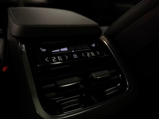 Volvo  XC90 T8 AWD Recharge R-Design Long Range | Luchtvering | Stoelventilatie | Trekhaak | 360&deg; Camera | Ha... ActivLease financial lease