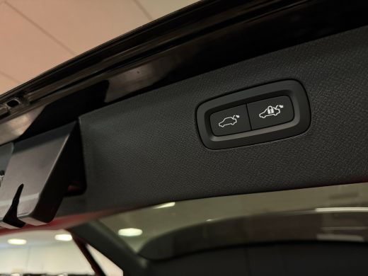 Volvo  XC90 T8 AWD Recharge Ultra Black Executive Edit. | Full Option! | Bowers & Wilkins | Luchtvering | Sto... ActivLease financial lease